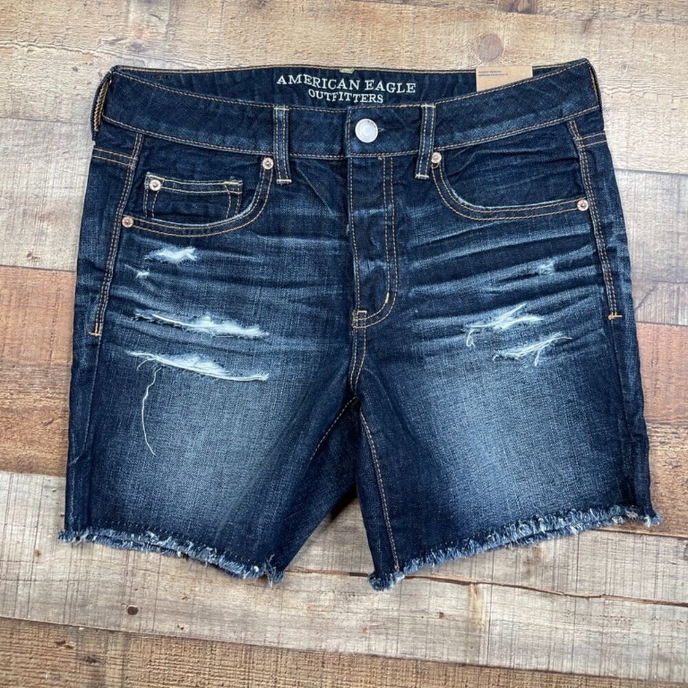 American Eagle NWT Slouchy Bermuda Distressed Shorts size 4